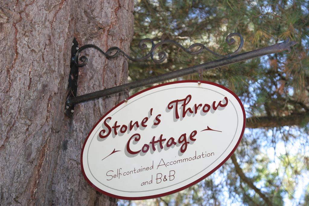 Stone'S Throw Cottage Bed And Breakfast Belgrave Szoba fotó